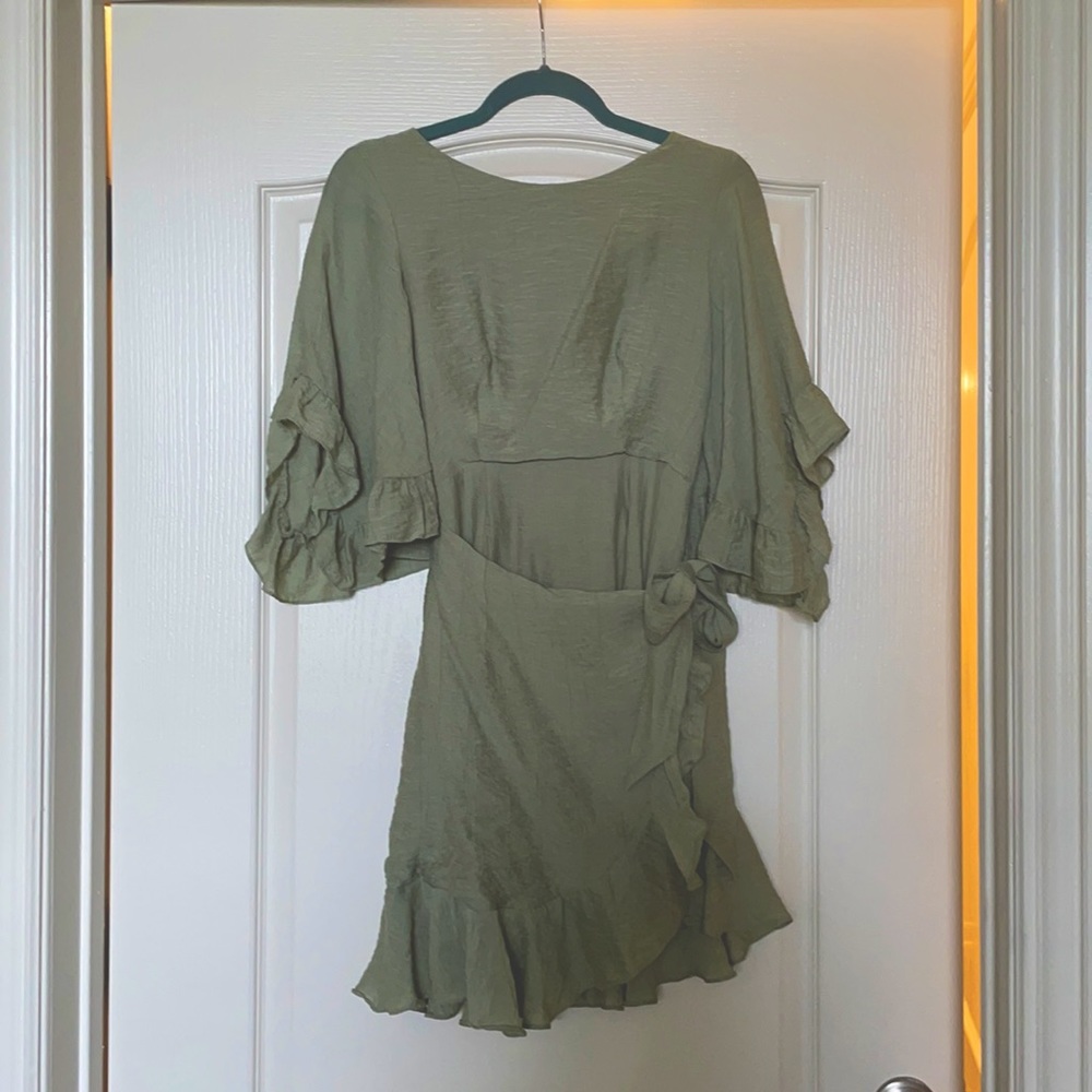 Billy J sage green mini dress NWT! Size 6 AUS